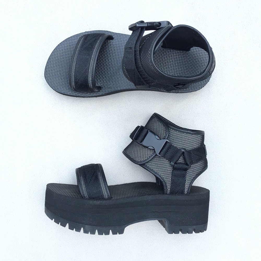 Teva Indio Jewel Black Platform Sandal Women’s 7